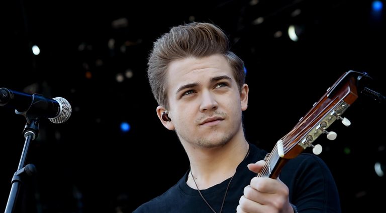 Get Ready to Be Blown Away by the Incredible Talent of Hunter Easton