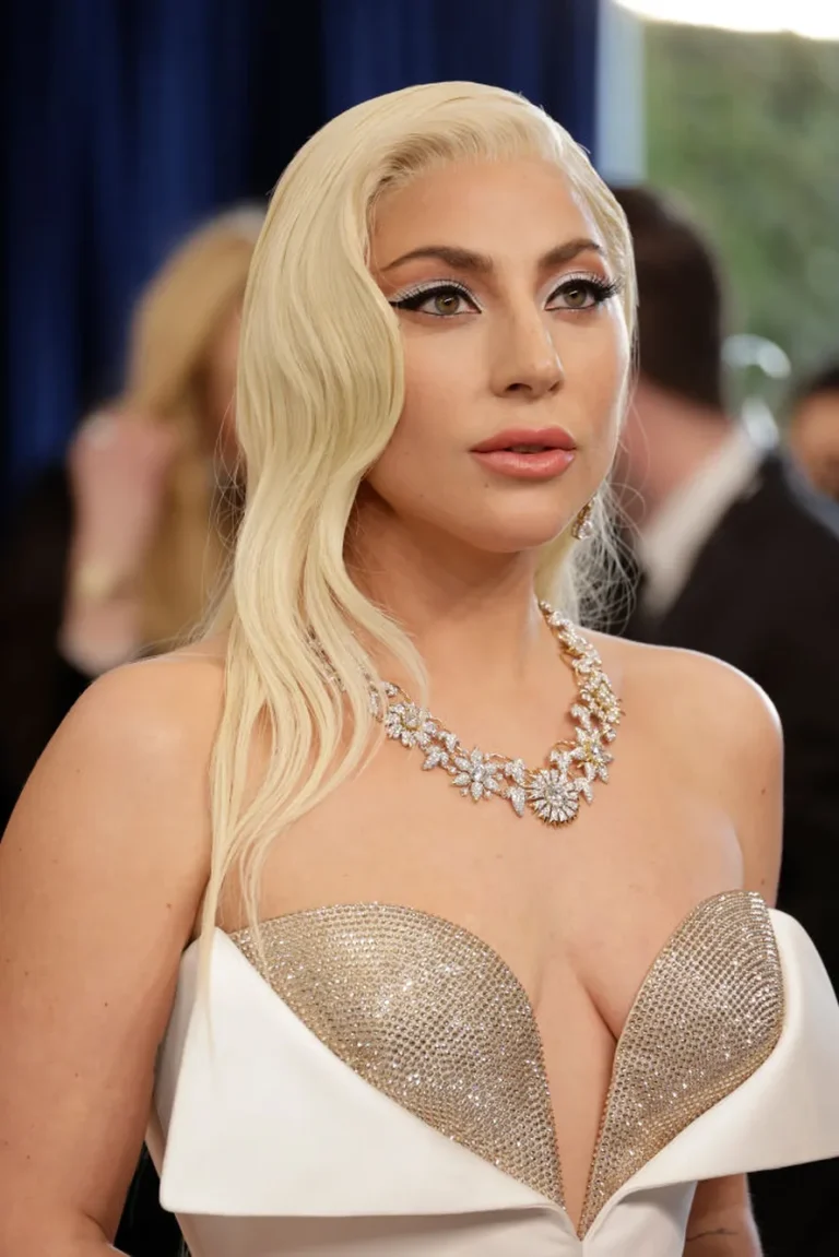 “Always Remember Us This Way” – Lady Gaga’s Poignant Ballad from ‘A Star is Born’