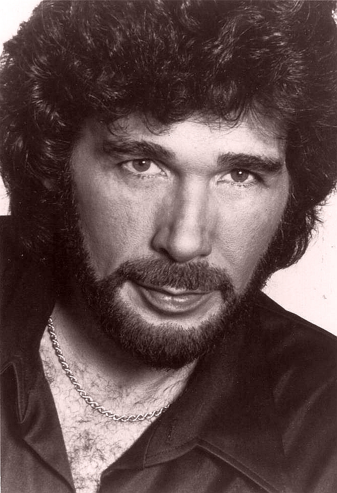 The Timeless Romance of “You and I”: An In-Depth Look at Eddie Rabbitt’s 1982 Classic