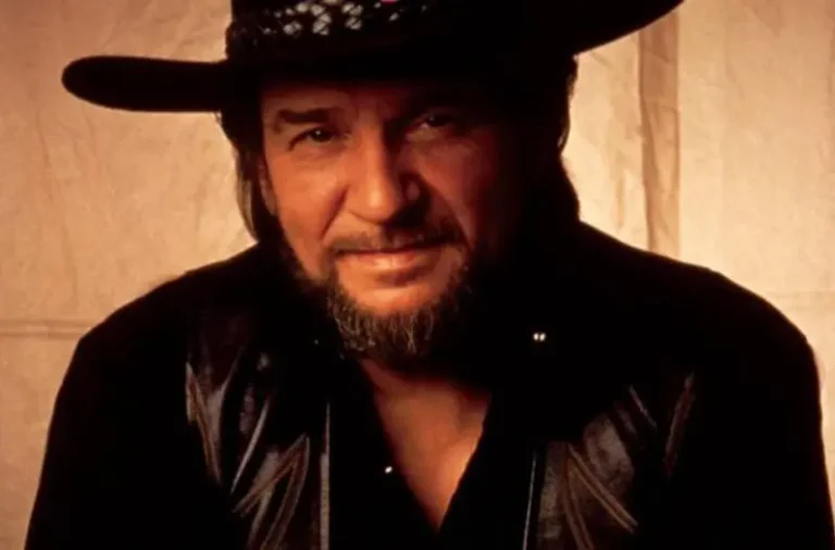 Luckenbach, Texas (Back to the Basics of Love): A Deep Dive into a Country Classic